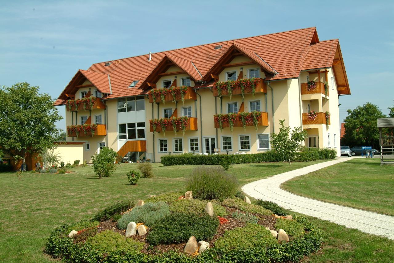 Radhotel Schischek Oberpurkla Экстерьер фото