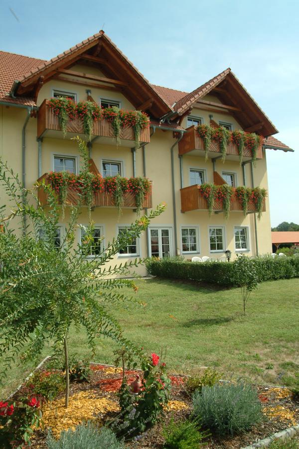 Radhotel Schischek Oberpurkla Экстерьер фото